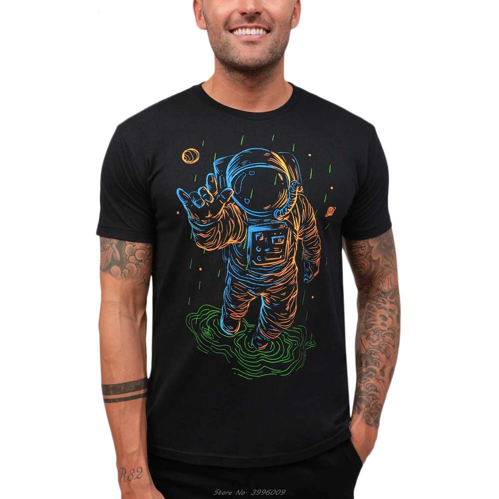 Men s casual cotton T shirt fashionable streetwear space astronomer pattern print new collection