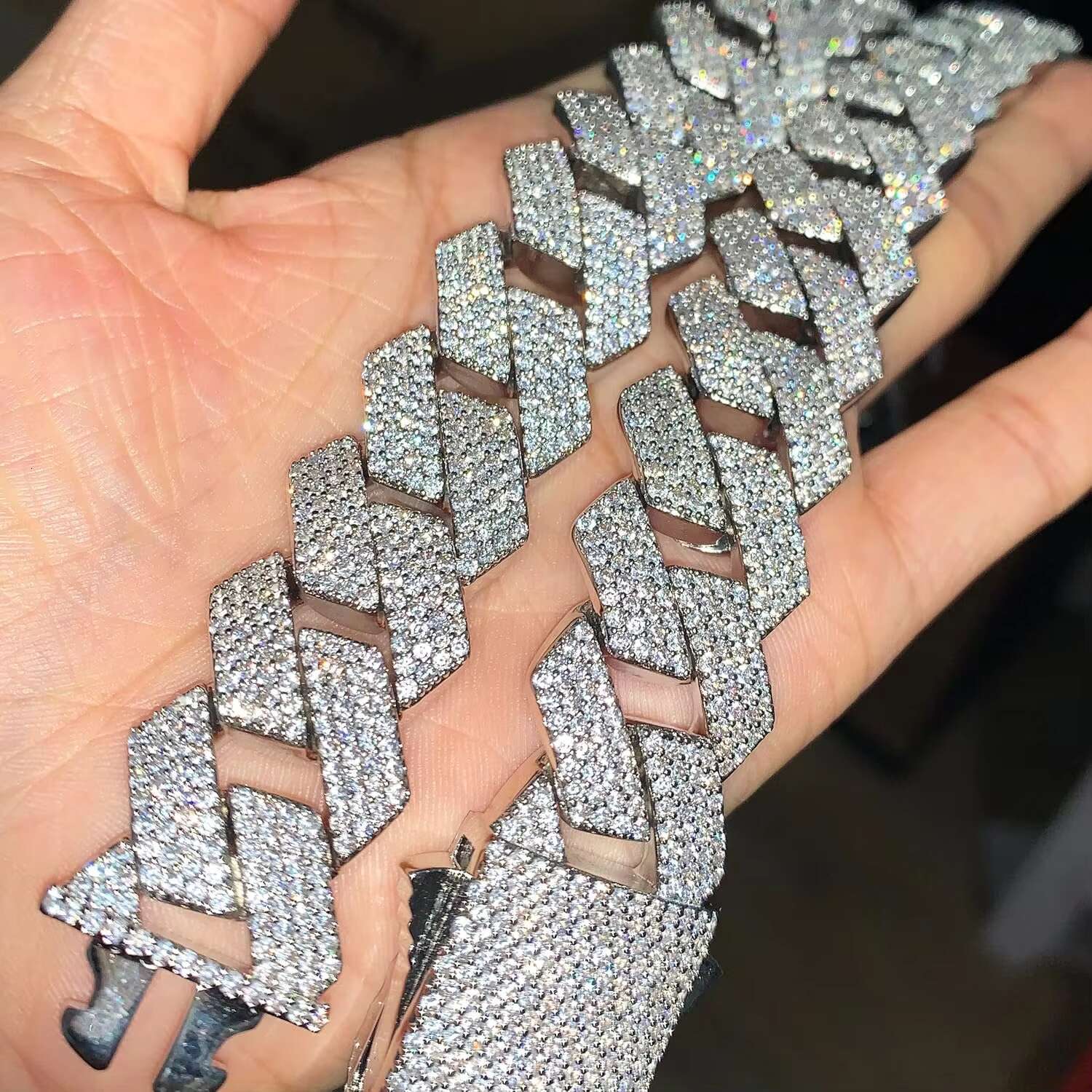 Miami Cuban Link Chain with Moissanite Round Brilliant Cut - Gold Luxury Custom Jewelry for Men