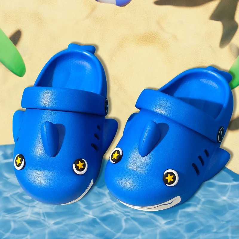 Slipper 2025 New Childrens Shark Slide Boys Shoes Indoor Soft Cartoon Cute Summer Beach Sandals Waterproof Sports Boys Slide Shoes S25326