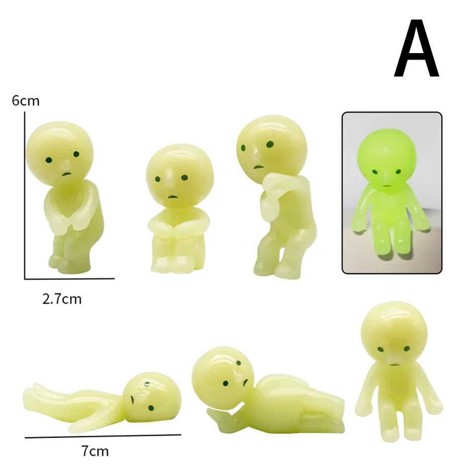 Smiski blind box mysterious box Noctilucent green doll action picture model toy decoration childrens Christma birthday surprise gift X250327