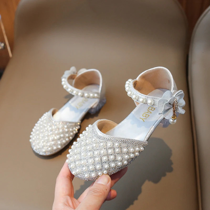 Girls Princess Shoes 3-12 Years Old Silver Crystal Girls High Heels Fashion Non-slip Kids Performance Shoes Childrens Sandals 250326
