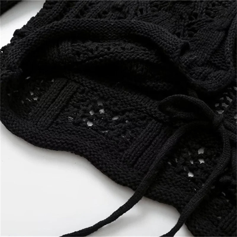 KEYANKETIAN Autumn Womens Hollow Hooked Strap Short Sweater Bohemian Holiday Style Flash Sleeves Black Crop Knitted Cardigan 250326