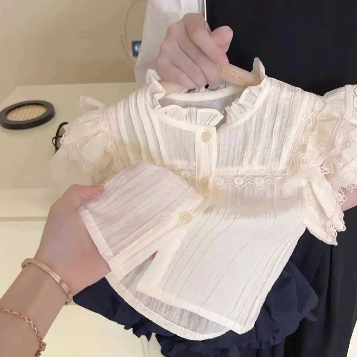 Baby Girls Sets Fashion Lace Shirts Short Sleeves and Bud Shorts 2025 Summer New Childrens Two Piece SetT250327