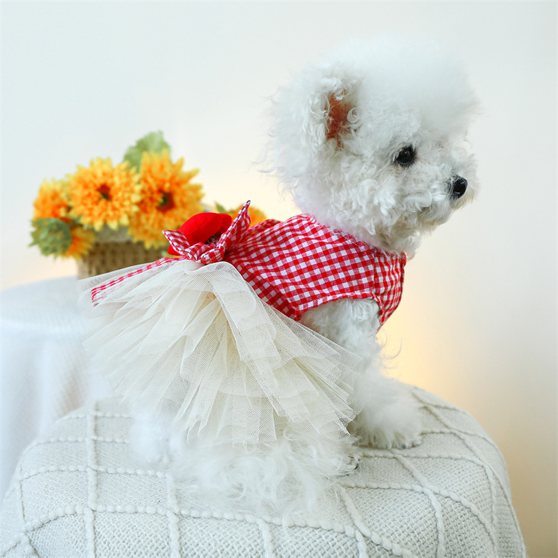 Heart Charming Pet Attire - Red and White Checkered Princess Gauze Skirt for Cats and Small Dogs