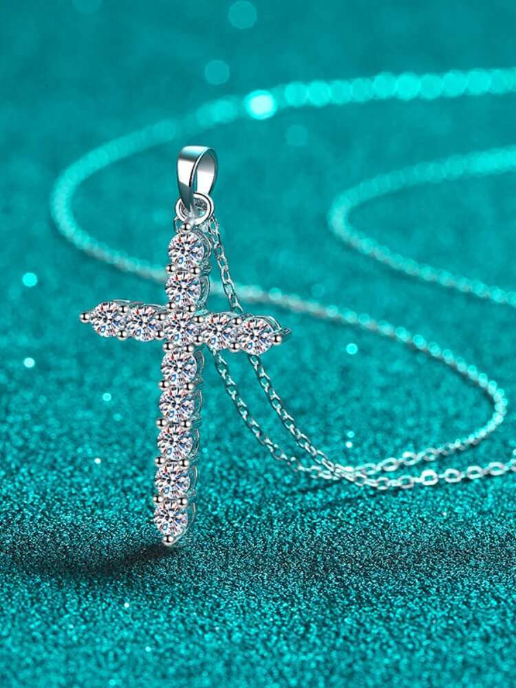 MoisaLuxe Official Store GRA Moissanite Plata Sterling 925 Silver Pendant Necklace Cross Clavicle Chain Items Diamond Jewelry
