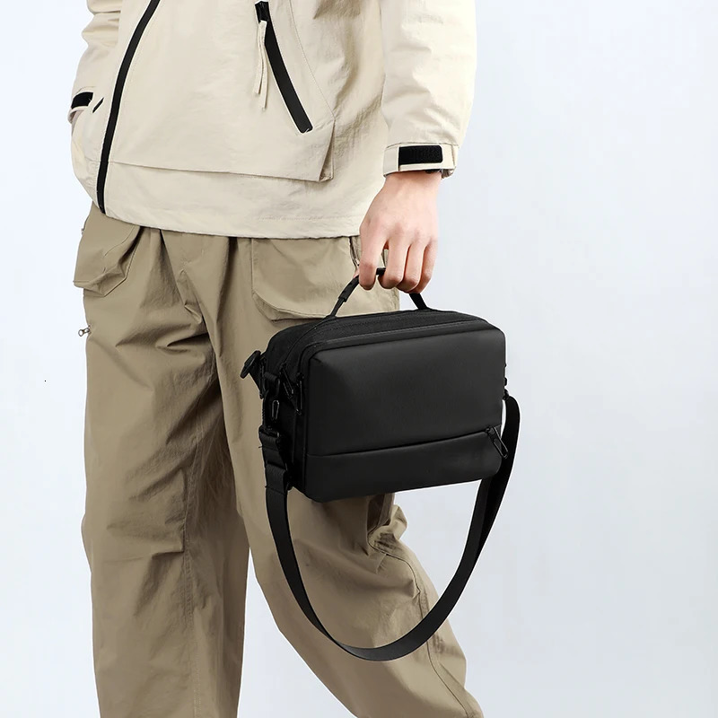 Japanese simple shoulder bag mens casual level messenger waterproof trend camera business parcel bread 250326
