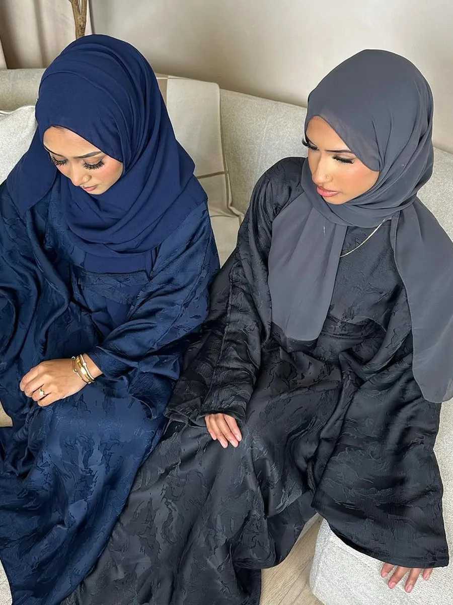 Middle East Dubai Turkey Abayas For Women Ethnic Style Bat Slve Hijab Dresses Ramadan Robe Femme Islam african Long Dresses X2505141