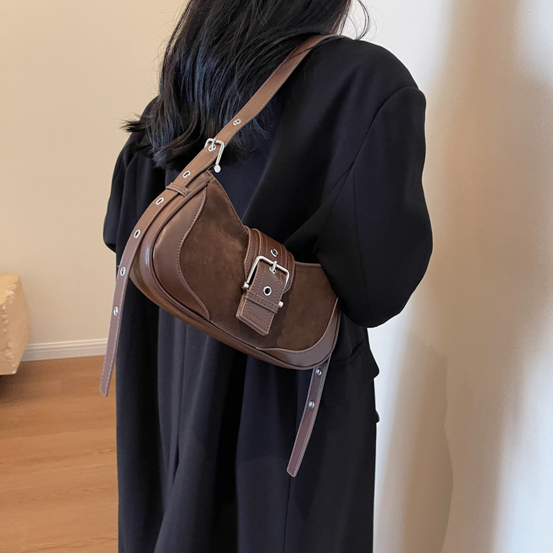 Bag woman retro frosted armpit new hand carrying small square bag all shoulder crossbody bag 2025