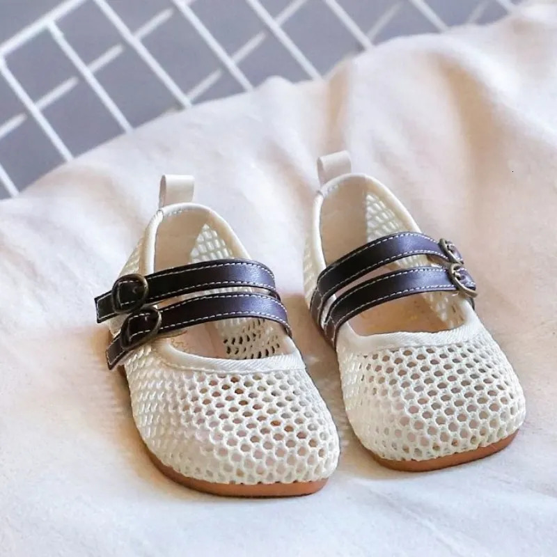 Fashion Baby Girl Princess Hollowing Out Shoes Infant Toddler Child Elegant Soft Bottom Sandals Spring Autumn Summer Baby Shoes 250326