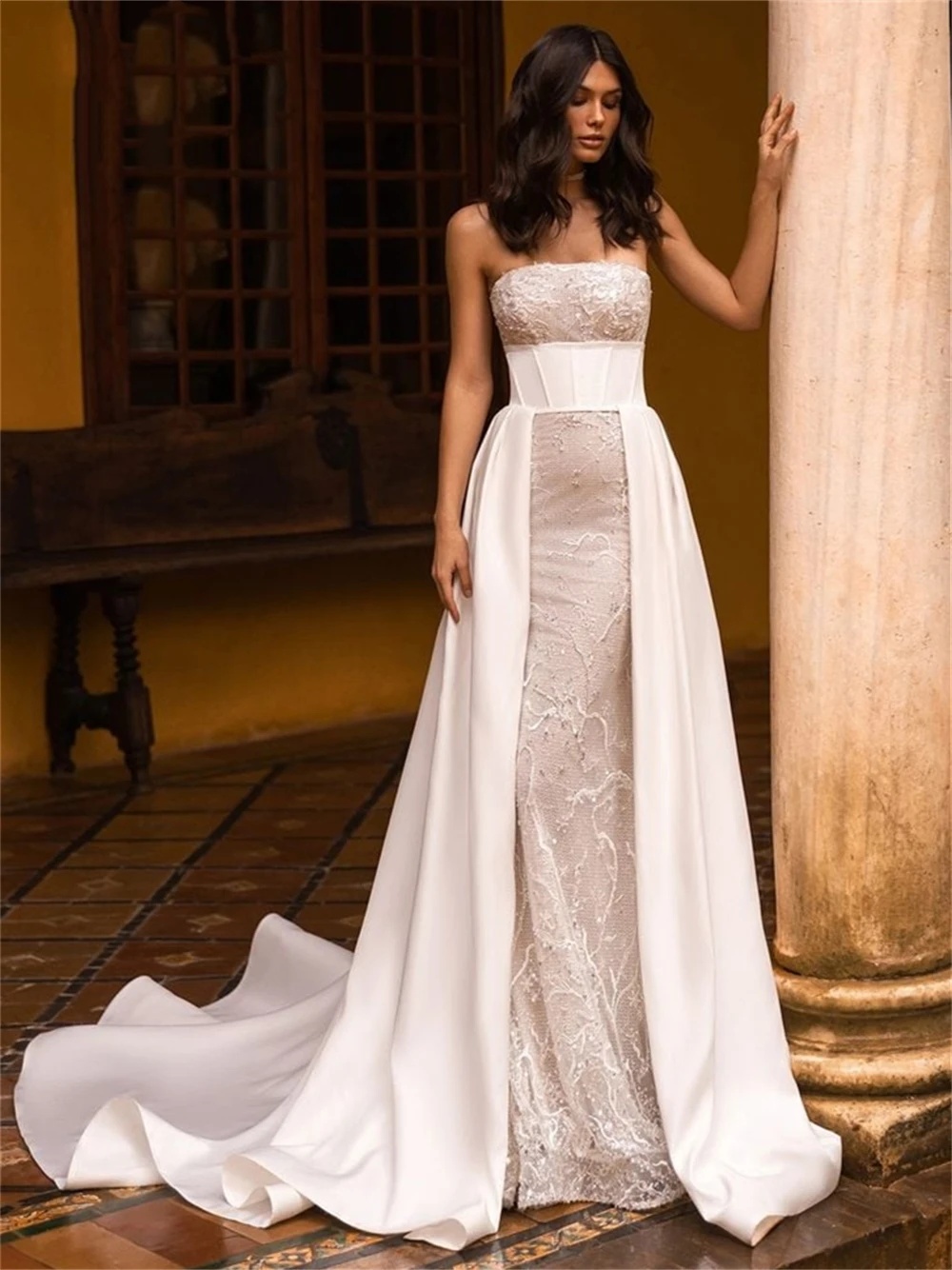 Simple Women Wedding Dress Strapless Sleeveless Bridal Gowns Appliques Detachable Train Dress Custom Made