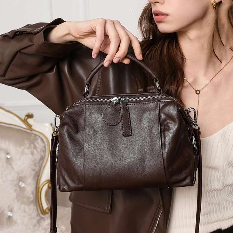 Cowhide Genuine Leather Pillow Shoulder Bags For Women 2025 Designer Crossbody Purses Satchel Ladies Handbags