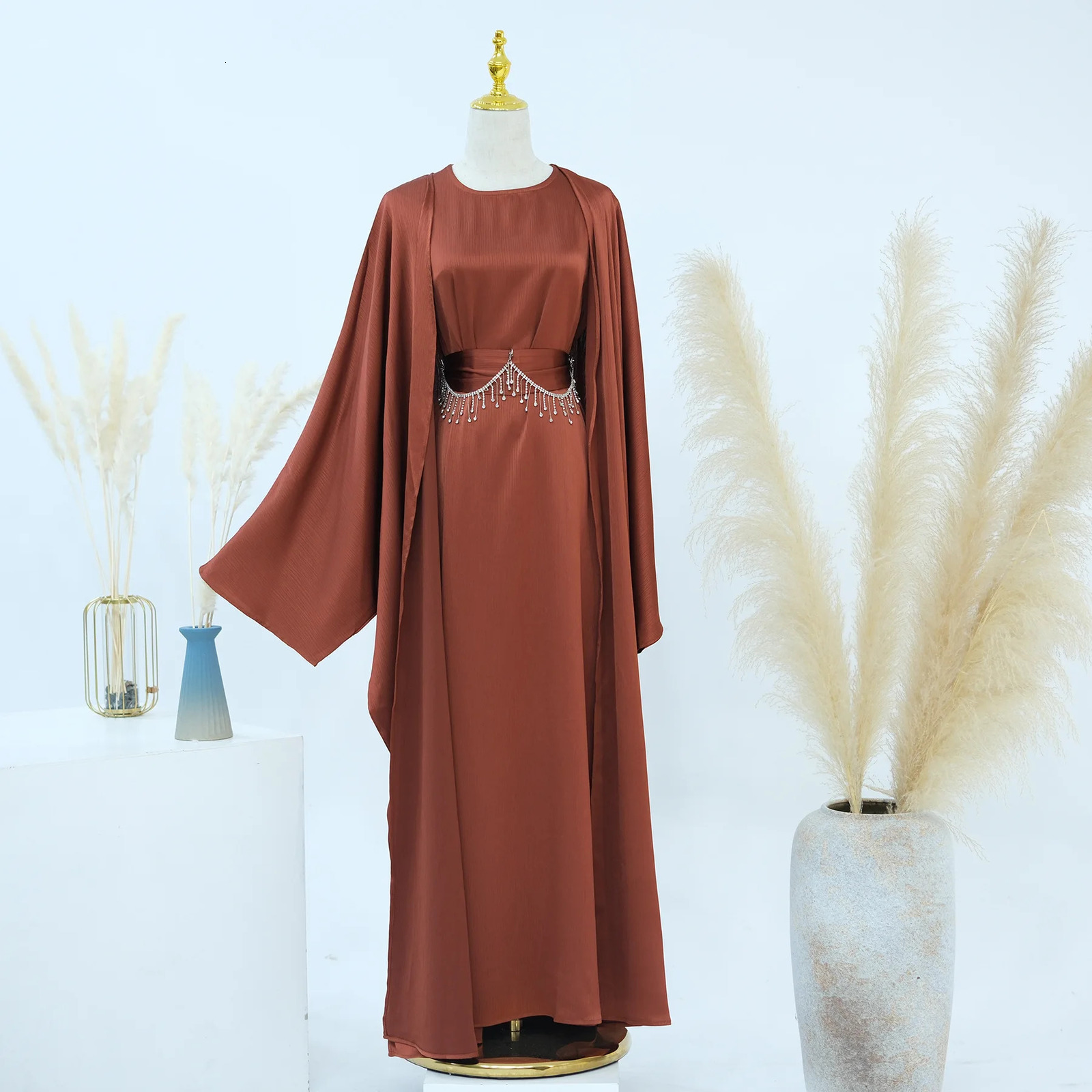 Eid al Fitr Ka Moroccan Kaftan Womens Chain Sleeve Muslim Saudi Gorgeous Party Style Abaya Dubai y Robe 250326