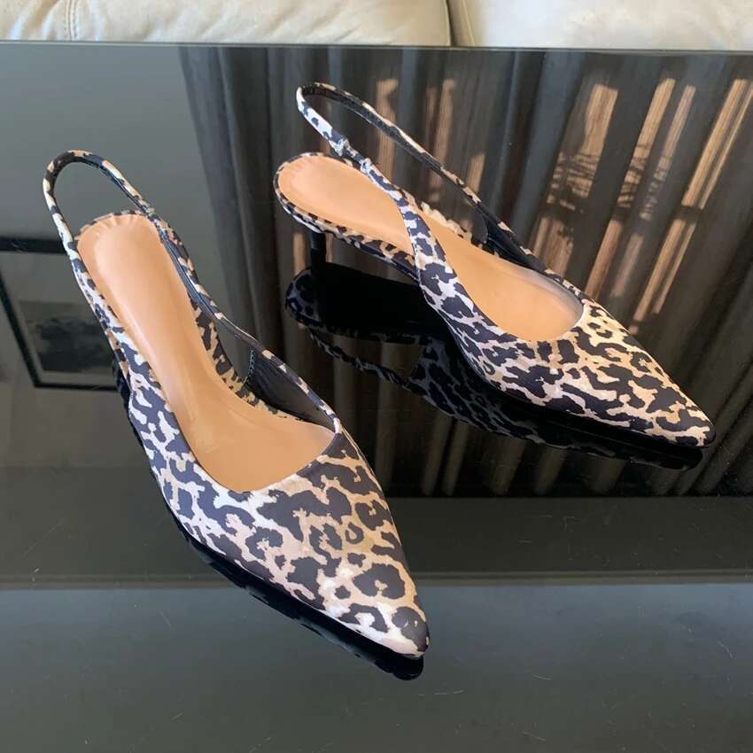 Leopard Print Women Vintage Design Elegant Low Heels Sandals Sgbacks Sexy Shallow Party Office Lady Shoes