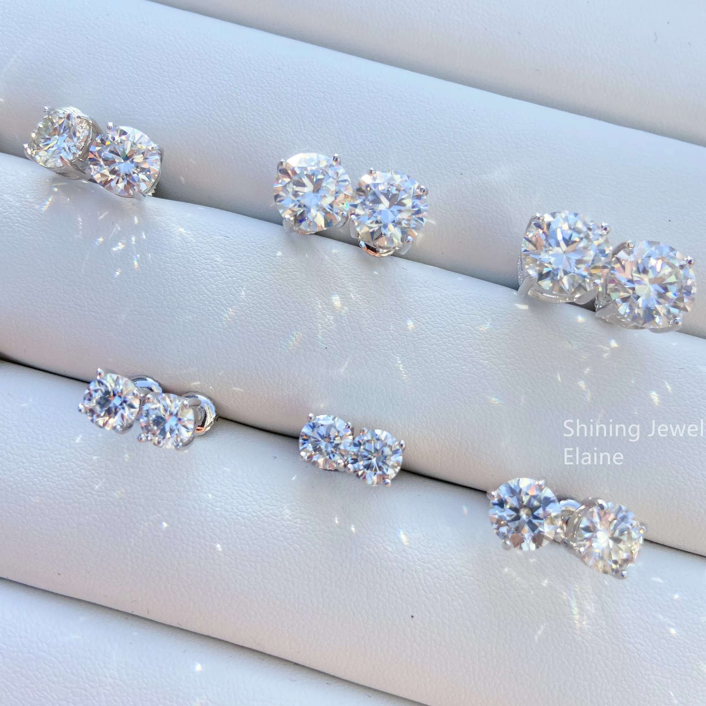 Luxury Cute Small Earrings Classic Design Four Claws Round VVS Moissanite Lab Diamond Sterling Silver 925 Stud Earrings