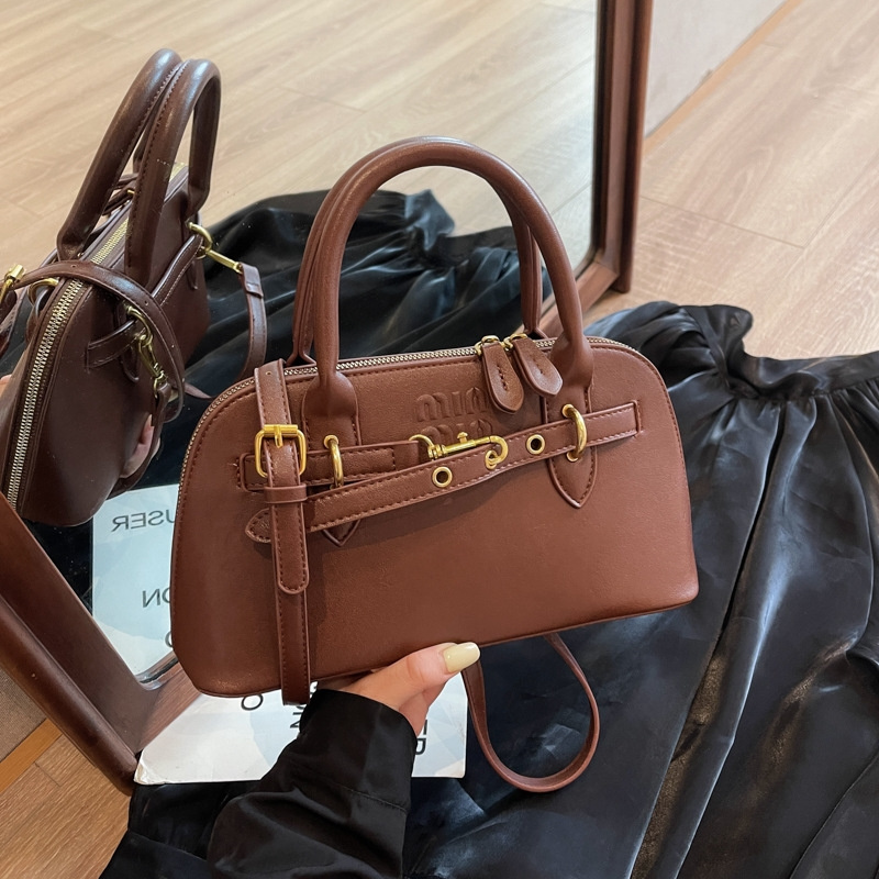 Free shipping 2025 New Designer bag Fashion Letter high-grade texture shell bag hand bill shoulder crossbody bag for women