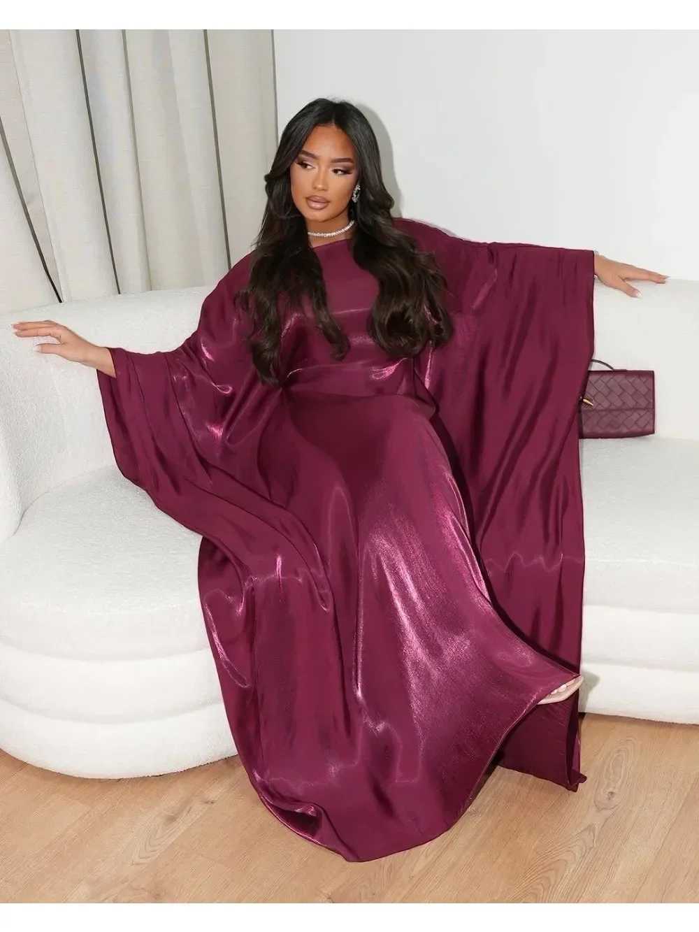 2025 Rose Muslim Kaftan Dress Shiny Batwing Satin Maxi Abaya Dubai Luxury 2025 Abaya For Women Islam Caftan Marocain Femme Long Robes X2505144