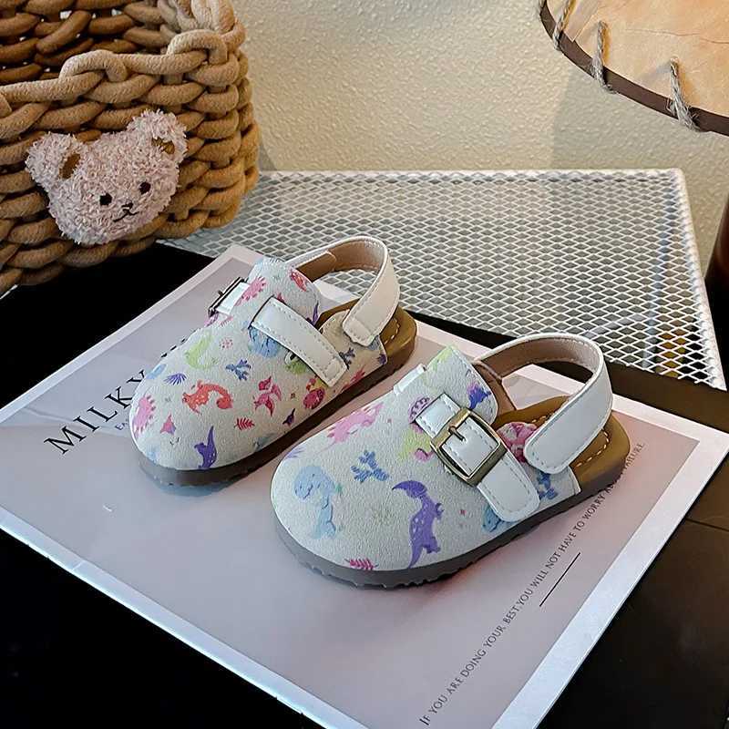 Slipper Summer 2025 girls soft soled indoor and outdoor beach shoes Korean version childrens breathable bib shoes S25326