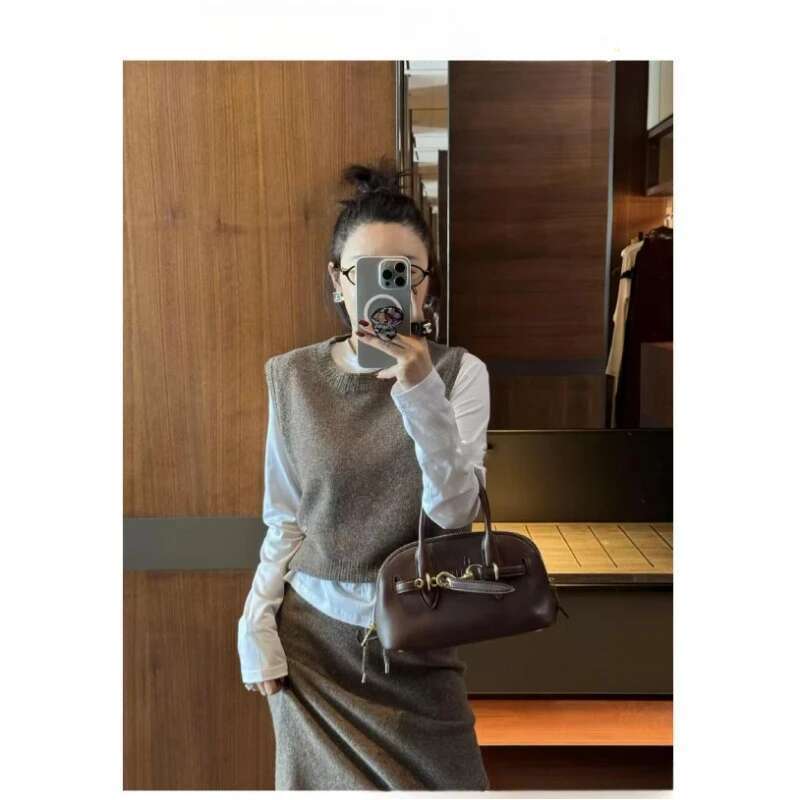 New Cowhide Buckle Handbag Retro Shell Shoulder Crossbody Bag