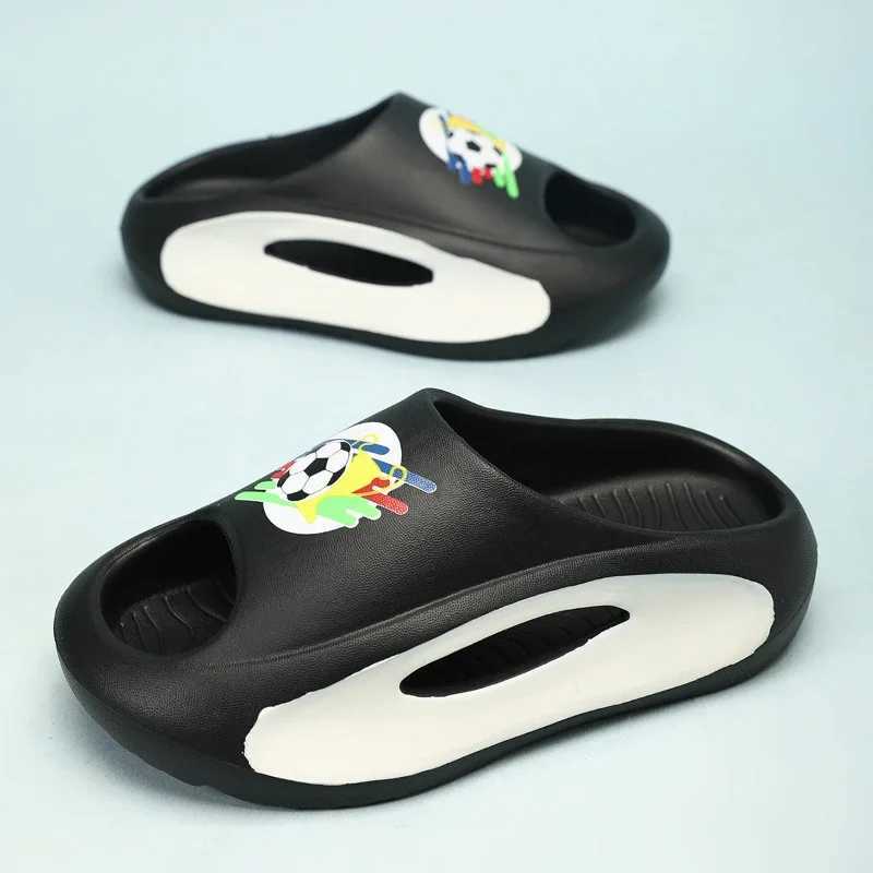 Slipper New childrens sandals for summer 2025 outdoor beach casual sandals suitable for both boys and girls waterproof comfortable cool and fashionabl