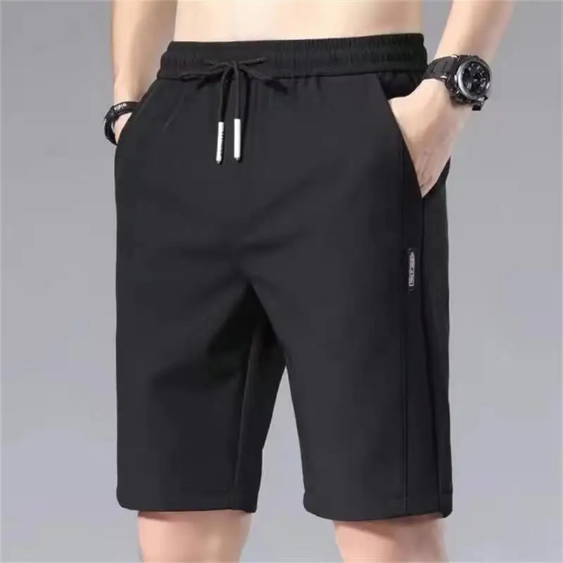 2024 Summer Mens Sports Shorts Solid Color Straight Pattern Loose Elastic Waist Pull up Casual Running 250326