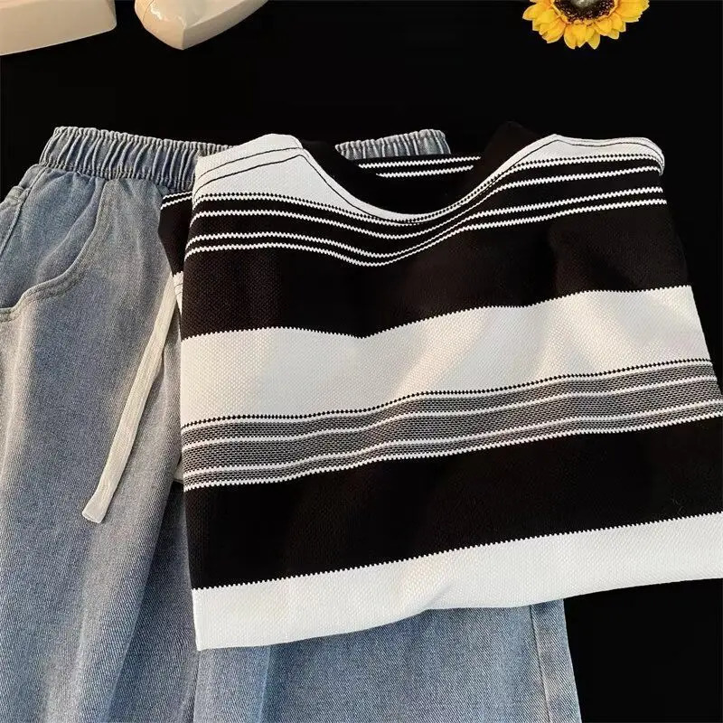 Japanese summer retro mens and womens trend striped round neck short sleeved couple loose casual Tshirt Harajuku top 250326
