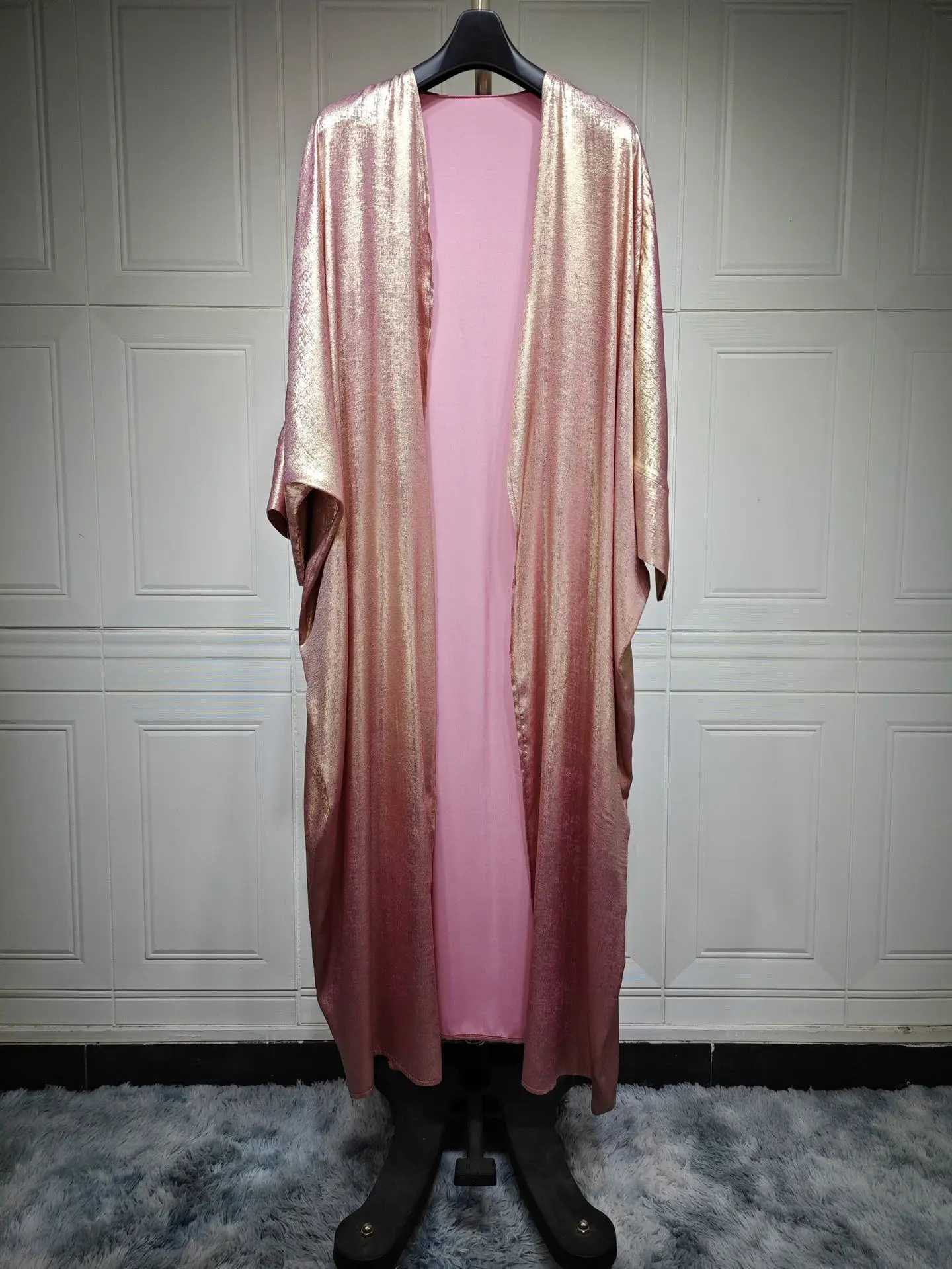 Ramadan Eid Shiny Batwing Satin Open Kimono Abaya Dubai Luxury Muslim Abayas For Women Kaftan Dress Islamic Clothing Femme Robes X250514