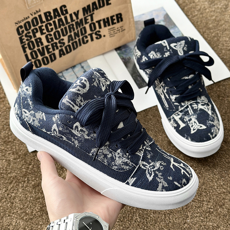 Unisex 2025 spring summer new printed pattern men's shoes simple design fashion shoes retro men's casual sneakers pair board shoes large siz