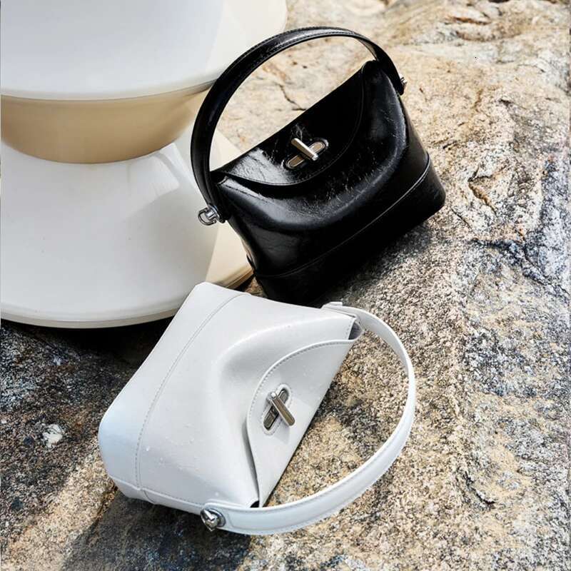 Toptrends Chic Genuine Leather Bucket Small Shoulder Bags For Women 2025 Designer Crossbody Purses White Ladies Handbags