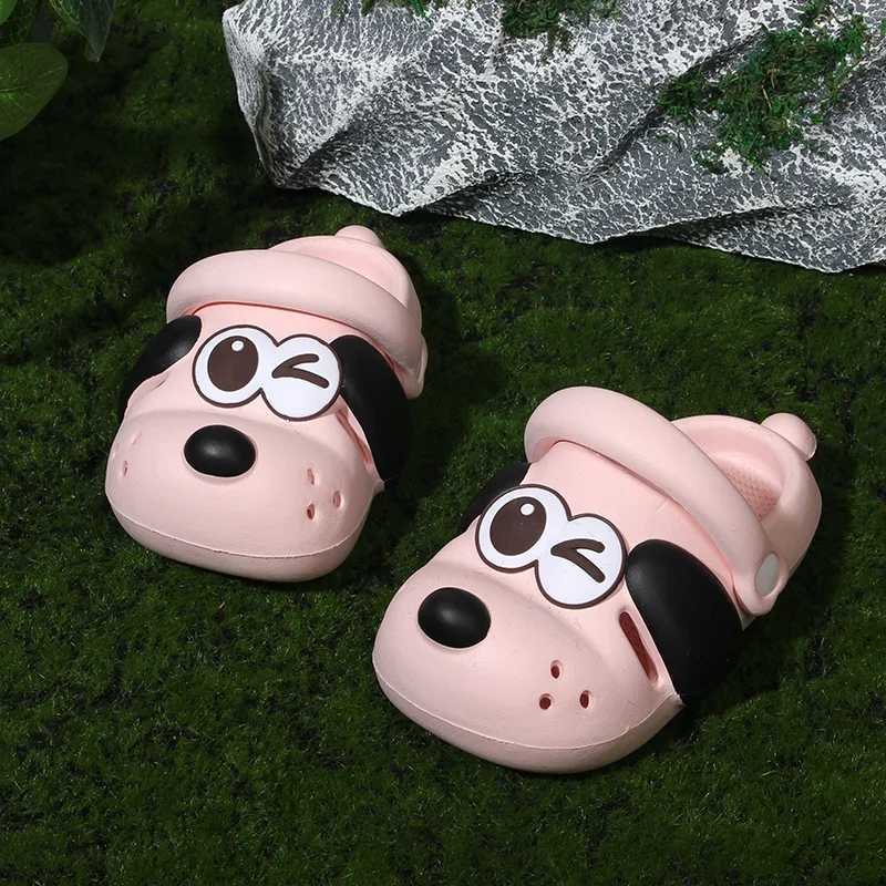 Slipper Childrens walking shoes ice skates water adventure shoes cute cartoon dog slides outdoor beach simple breathable slides S25326