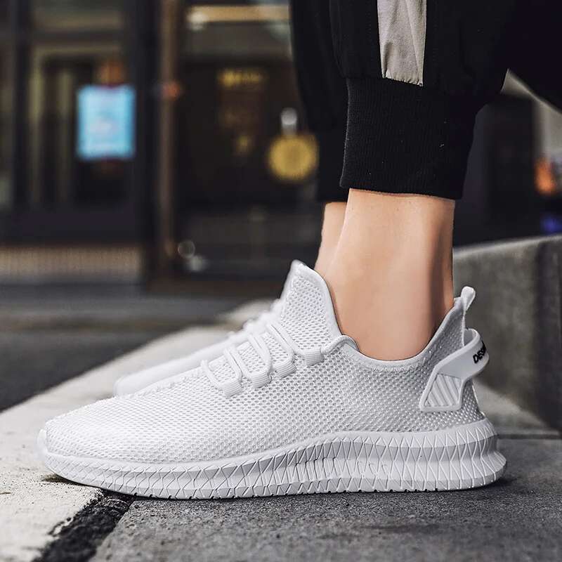 Breathable Men's Running Work Shoes Fashion Platform Men Gym&Casual White Mesh Lightweight Anti-slip Sports Sneakers Tennis