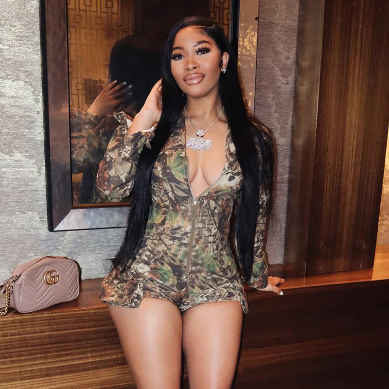 Designer Jumpsuit Women's Summer Top Fashionable And Sexy Deep V-neck Camouflage Printed Shorts Casual Wear Long Sleeved Jumpsuit Trendy Women�