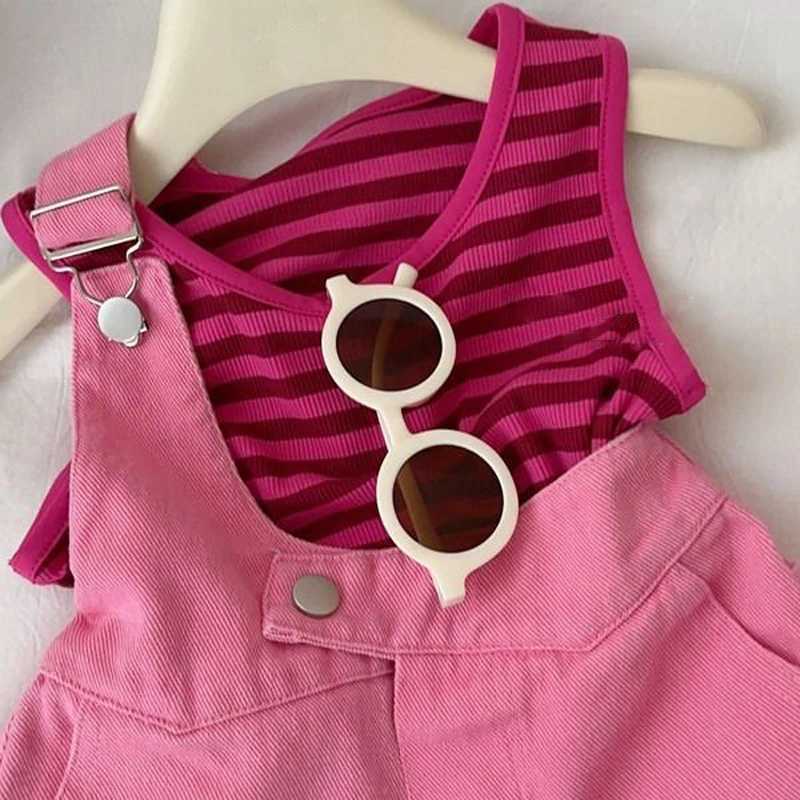Girl denim pendant set 2023 new childrens summer striped vest+pendant shorts baby fashion two-piece clothing setT250327