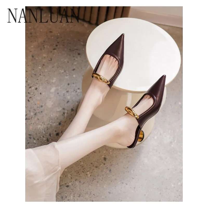 Boutique High-end New Pointed Toe Solid Color Women's Shoes Comfortable High-heeled Fashion Slippers