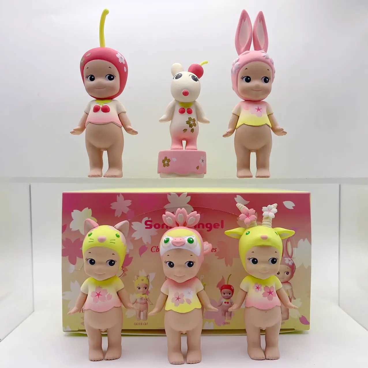 Cberry Blossom Series Blind Box Hippie Fantasy Animal Series Mini Character Action Amine Model Toy Birthday Gift X250327