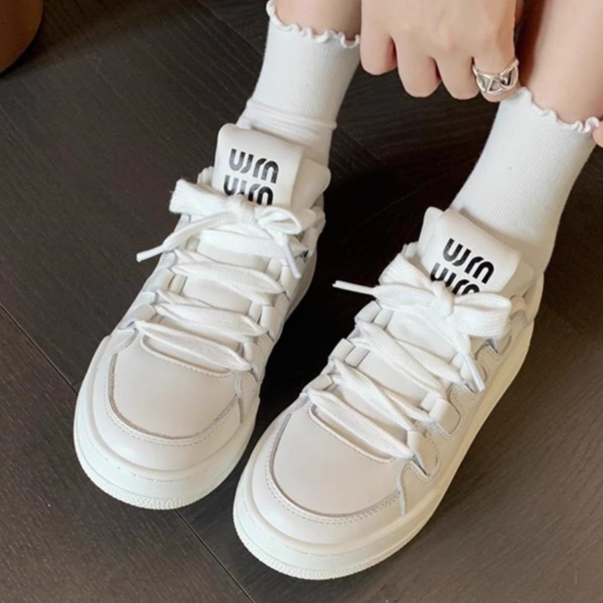 Designer casual shoes Thick soled white women's new spring sneaker woman single shoes fashion all match lace up sneaker for ladies 35-40