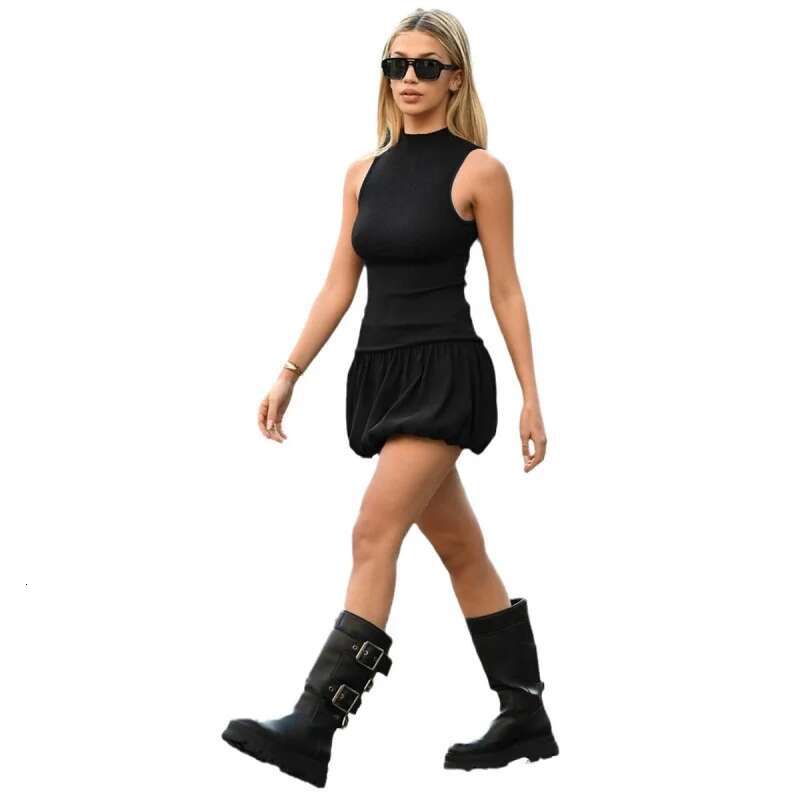 Dongdumaoyi Damesjurk Zomer Nieuwe Sexy Backless Slim Fit Stiksels Effen Kleur Mode Geplooid