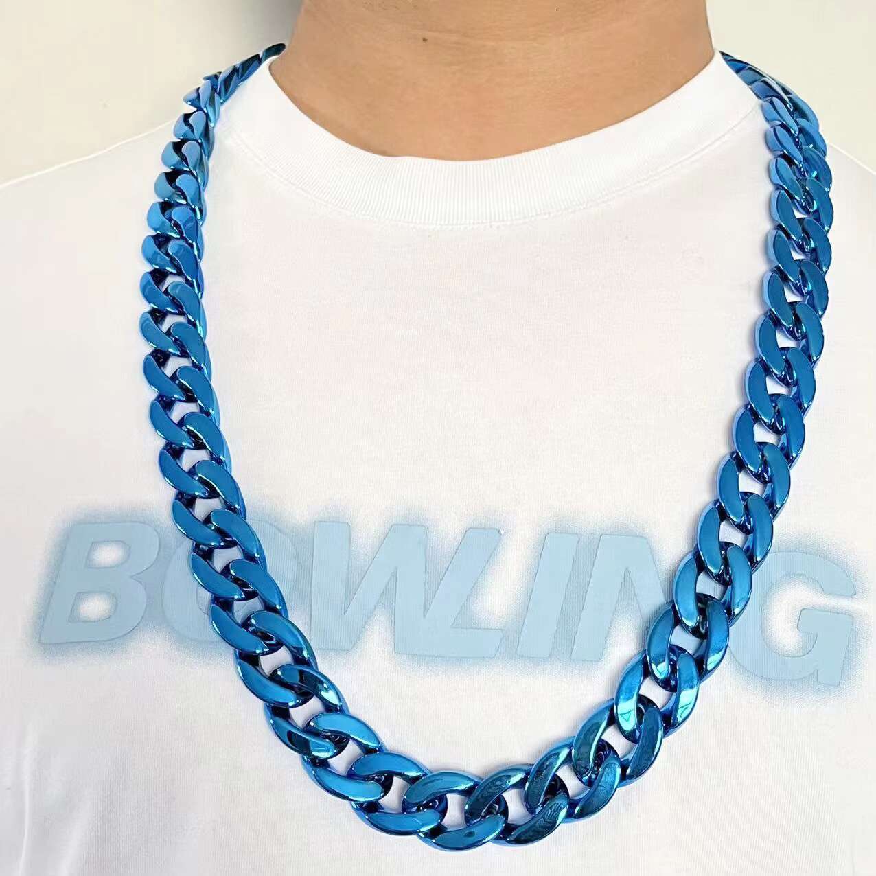 1pcs Mens Golden-Tone Hip Hop Cuban Link Chain Necklace Plastic Fashion Statement Piece for Everyday Special Occasions