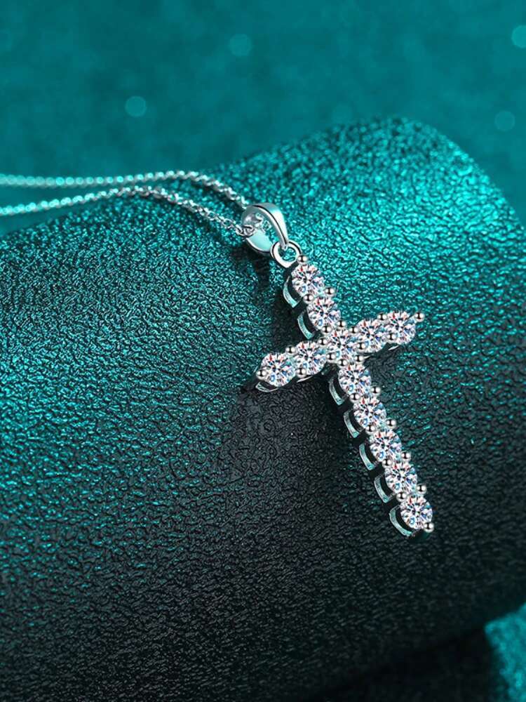 MoisaLuxe Official Store GRA Moissanite Plata Sterling 925 Silver Pendant Necklace Cross Clavicle Chain Items Diamond Jewelry