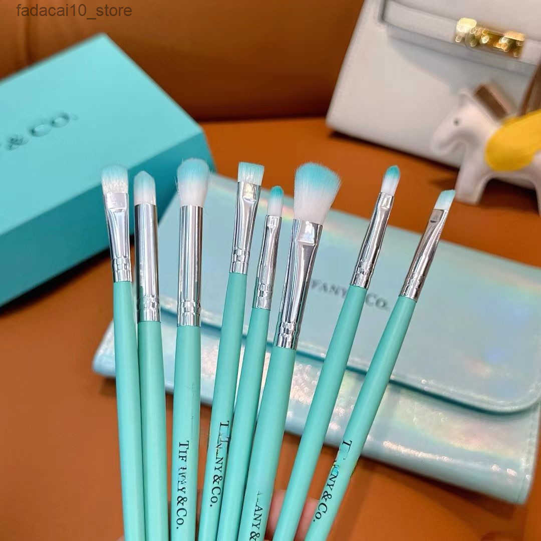 Makeup Brushes Makeup brush concealer super soft hair high-grade portable set no powder no card powder full set of high beauty brushes z250327