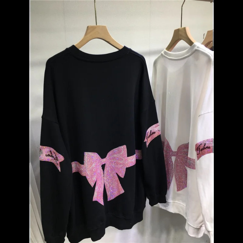 Large size sportswear Kawaii bear bow tie diamond print cute casual full match womens autumn and winter top 250326