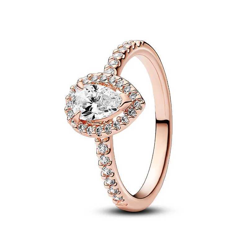 925 Silver Classic Sparkling Meteor Ladies Heart Snowflake Ring Girlfriend Day Exquisite Charm JewelryXJ250327