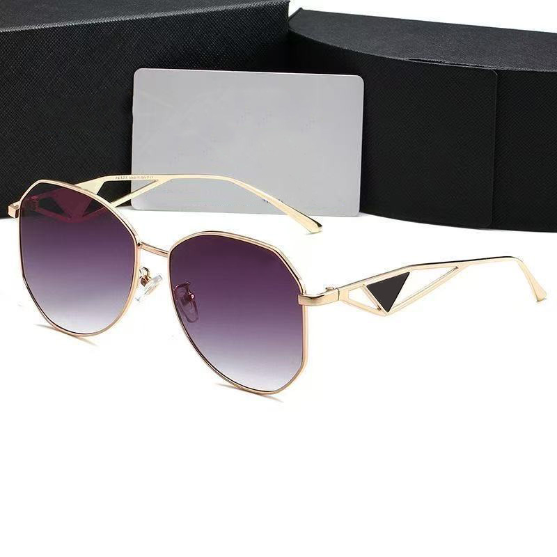 Designer Sunglasses for Man Woman Classic Eyeglasses Goggle Outdoor Beach Sun Glasses Optional signature 17 colors black box Triangular Signature Classic Style