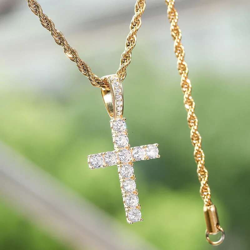 S925 Sterling Silver Prong Setting moissanite Stone Bling Ice Out Cross Pendants Necklaces Women Men Hip Hop Rapper Jewelry