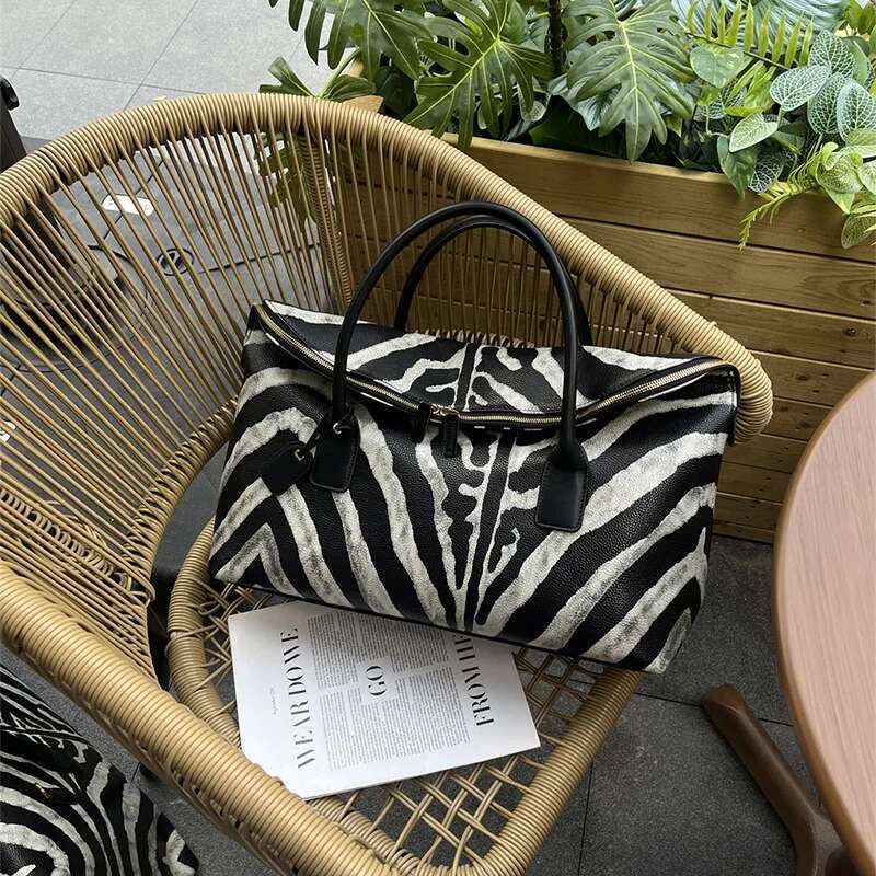 Zebra Print Handbag Fashion Women's New Brand Fiess Duffel Large Capacity Travel Crossbody Bag