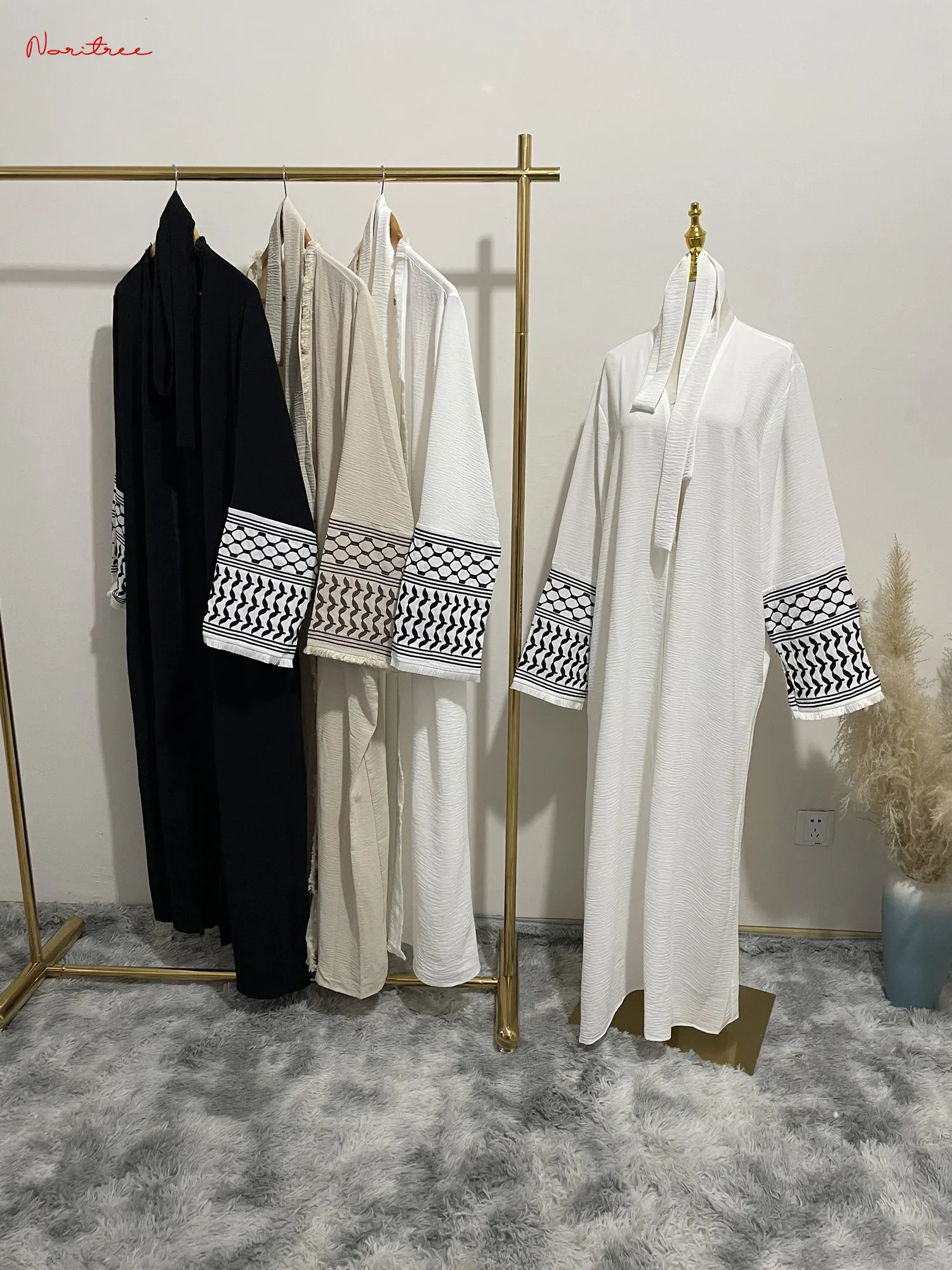 Fashionable ed Kimono Oversized Muslim Robe Abaya Syari Female Full Length Tassel Worship Service wy1969 250326