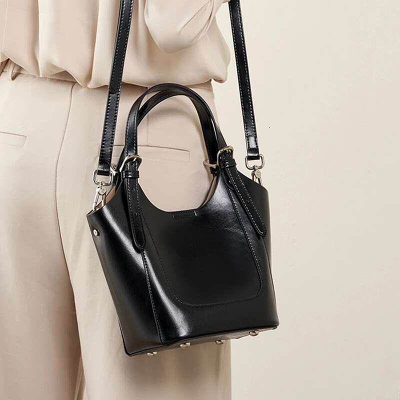 Chic Genuine Leather Bucket Tote Handbags For Women 2025 Designer Basket Small Ladies Shoulder Crossbody Bags