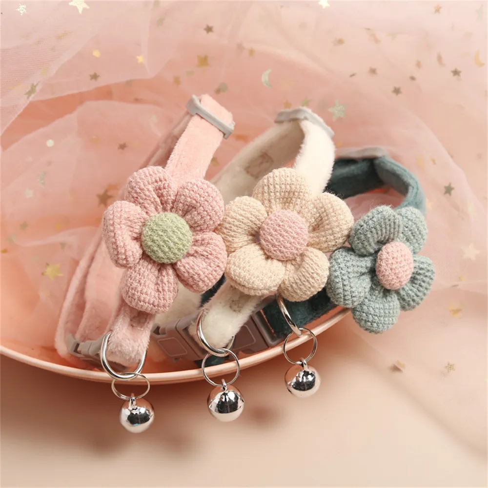 New pet supplies dog collars plush flower angel wing collars cat bell collars pet cat dog universal cute collars