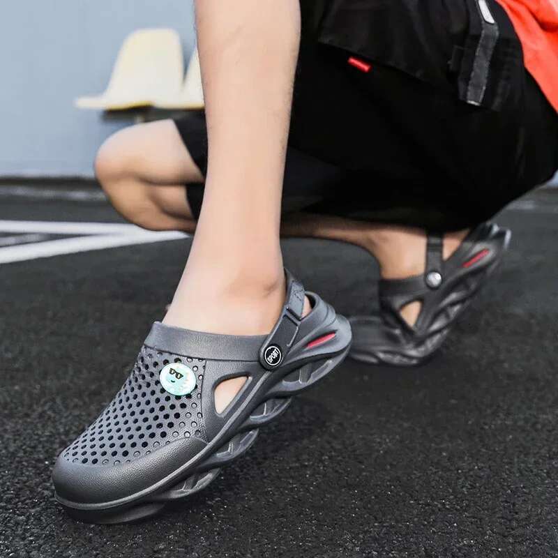Summer Waterproonti-skid Men's Slippers Casual Sandals for Men Free Shippigng Basic Fashion Soft Outdoor Beach Shoes