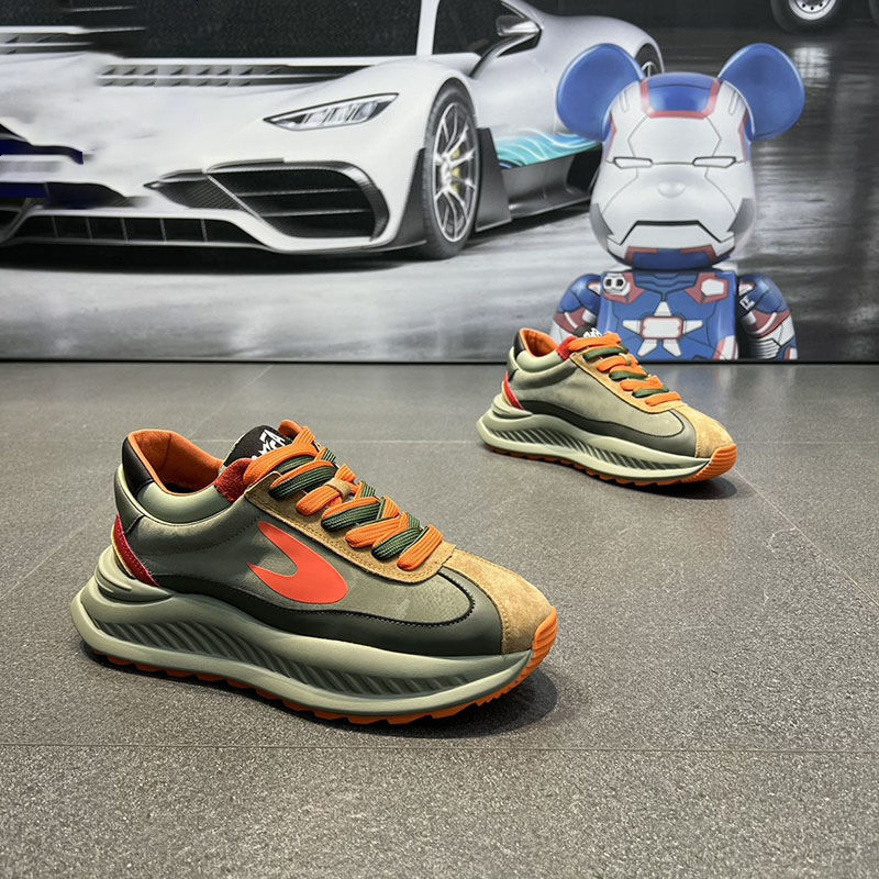 Fashion soft soles comfortable shoes men handsome sports casual shoes ultralight cushioned running shoes Streetwear Sneakers 2025 new style