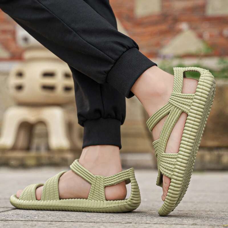 Men's Beach Summer Vacation EVA Straw Sandals Fashion Breathable Couple Flip ps Soft Non-Slip Outdoor Casual Shoes